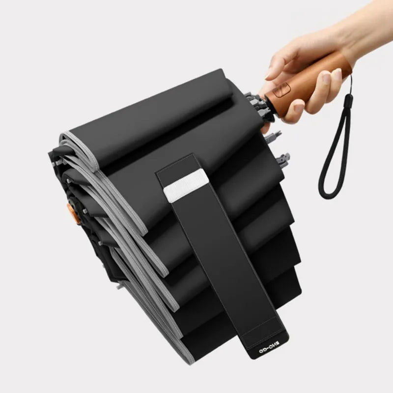 Custom Logo Reverse Folding Umbrella Windproof Waterproof – lifestyle in-use photo | Fengzhu Umbrella